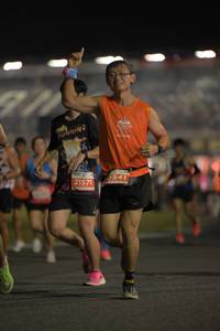 BIB: 21571, 0541, 
                            <button type="button" onclick="openModal(13962593)" class="btn btn-primary btn-sm float-right btn-popup" data-toggle="modal" data-target=".modal-high-quality">
                        <i class="fas fa-shopping-cart"></i> Add to Cart
                    </button>
                                            <button type="button" onclick="isThisMe(13962593, true)" class="btn btn-success btn-sm float-right btn-popup btn-isme hidden" data-toggle="tooltip" data-placement="bottom" title="นี่คือรูปของคุณใช่ไหม คลิกที่นี่เพื่อเอาเข้าอัลบั้ม">
                        <i class="fas fa-plus"></i> Add to album
                    </button>
                    <button type="button" onclick="isThisMe(13962593, false)" class="btn btn-warning btn-sm float-right btn-popup btn-isnotme hidden">
                        <i class="fas fa-ban"></i> Remove from album
                    </button>