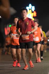 BIB: 265, 93211
                            <button type="button" onclick="openModal(14402620)" class="btn btn-primary btn-sm float-right btn-popup" data-toggle="modal" data-target=".modal-high-quality">
                        <i class="fas fa-shopping-cart"></i> Add to Cart
                    </button>
                                            <button type="button" onclick="isThisMe(14402620, true)" class="btn btn-success btn-sm float-right btn-popup btn-isme hidden" data-toggle="tooltip" data-placement="bottom" title="นี่คือรูปของคุณใช่ไหม คลิกที่นี่เพื่อเอาเข้าอัลบั้ม">
                        <i class="fas fa-plus"></i> Add to album
                    </button>
                    <button type="button" onclick="isThisMe(14402620, false)" class="btn btn-warning btn-sm float-right btn-popup btn-isnotme hidden">
                        <i class="fas fa-ban"></i> Remove from album
                    </button>