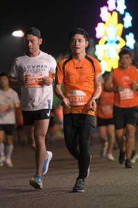 BIB: 882, 25211
                            <button type="button" onclick="openModal(14397479)" class="btn btn-primary btn-sm float-right btn-popup" data-toggle="modal" data-target=".modal-high-quality">
                        <i class="fas fa-shopping-cart"></i> Add to Cart
                    </button>
                                            <button type="button" onclick="isThisMe(14397479, true)" class="btn btn-success btn-sm float-right btn-popup btn-isme hidden" data-toggle="tooltip" data-placement="bottom" title="นี่คือรูปของคุณใช่ไหม คลิกที่นี่เพื่อเอาเข้าอัลบั้ม">
                        <i class="fas fa-plus"></i> Add to album
                    </button>
                    <button type="button" onclick="isThisMe(14397479, false)" class="btn btn-warning btn-sm float-right btn-popup btn-isnotme hidden">
                        <i class="fas fa-ban"></i> Remove from album
                    </button>