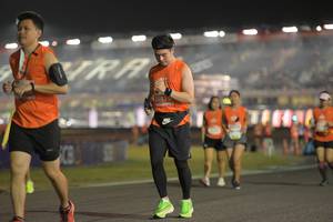 BIB: 425876
                            <button type="button" onclick="openModal(14415902)" class="btn btn-primary btn-sm float-right btn-popup" data-toggle="modal" data-target=".modal-high-quality">
                        <i class="fas fa-shopping-cart"></i> Add to Cart
                    </button>
                                            <button type="button" onclick="isThisMe(14415902, true)" class="btn btn-success btn-sm float-right btn-popup btn-isme hidden" data-toggle="tooltip" data-placement="bottom" title="นี่คือรูปของคุณใช่ไหม คลิกที่นี่เพื่อเอาเข้าอัลบั้ม">
                        <i class="fas fa-plus"></i> Add to album
                    </button>
                    <button type="button" onclick="isThisMe(14415902, false)" class="btn btn-warning btn-sm float-right btn-popup btn-isnotme hidden">
                        <i class="fas fa-ban"></i> Remove from album
                    </button>