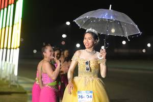 BIB: 76404
                            <button type="button" onclick="openModal(13912285)" class="btn btn-primary btn-sm float-right btn-popup" data-toggle="modal" data-target=".modal-high-quality">
                        <i class="fas fa-shopping-cart"></i> Add to Cart
                    </button>
                                            <button type="button" onclick="isThisMe(13912285, true)" class="btn btn-success btn-sm float-right btn-popup btn-isme hidden" data-toggle="tooltip" data-placement="bottom" title="นี่คือรูปของคุณใช่ไหม คลิกที่นี่เพื่อเอาเข้าอัลบั้ม">
                        <i class="fas fa-plus"></i> Add to album
                    </button>
                    <button type="button" onclick="isThisMe(13912285, false)" class="btn btn-warning btn-sm float-right btn-popup btn-isnotme hidden">
                        <i class="fas fa-ban"></i> Remove from album
                    </button>