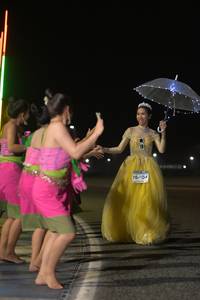 BIB: 104
                            <button type="button" onclick="openModal(13907624)" class="btn btn-primary btn-sm float-right btn-popup" data-toggle="modal" data-target=".modal-high-quality">
                        <i class="fas fa-shopping-cart"></i> Add to Cart
                    </button>
                                            <button type="button" onclick="isThisMe(13907624, true)" class="btn btn-success btn-sm float-right btn-popup btn-isme hidden" data-toggle="tooltip" data-placement="bottom" title="นี่คือรูปของคุณใช่ไหม คลิกที่นี่เพื่อเอาเข้าอัลบั้ม">
                        <i class="fas fa-plus"></i> Add to album
                    </button>
                    <button type="button" onclick="isThisMe(13907624, false)" class="btn btn-warning btn-sm float-right btn-popup btn-isnotme hidden">
                        <i class="fas fa-ban"></i> Remove from album
                    </button>