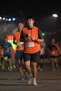 BIB: 662, 29400
                            <button type="button" onclick="openModal(14402179)" class="btn btn-primary btn-sm float-right btn-popup" data-toggle="modal" data-target=".modal-high-quality">
                        <i class="fas fa-shopping-cart"></i> Add to Cart
                    </button>
                                            <button type="button" onclick="isThisMe(14402179, true)" class="btn btn-success btn-sm float-right btn-popup btn-isme hidden" data-toggle="tooltip" data-placement="bottom" title="นี่คือรูปของคุณใช่ไหม คลิกที่นี่เพื่อเอาเข้าอัลบั้ม">
                        <i class="fas fa-plus"></i> Add to album
                    </button>
                    <button type="button" onclick="isThisMe(14402179, false)" class="btn btn-warning btn-sm float-right btn-popup btn-isnotme hidden">
                        <i class="fas fa-ban"></i> Remove from album
                    </button>