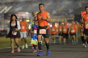 BIB: 492, 95243
                            <button type="button" onclick="openModal(14412771)" class="btn btn-primary btn-sm float-right btn-popup" data-toggle="modal" data-target=".modal-high-quality">
                        <i class="fas fa-shopping-cart"></i> Add to Cart
                    </button>
                                            <button type="button" onclick="isThisMe(14412771, true)" class="btn btn-success btn-sm float-right btn-popup btn-isme hidden" data-toggle="tooltip" data-placement="bottom" title="นี่คือรูปของคุณใช่ไหม คลิกที่นี่เพื่อเอาเข้าอัลบั้ม">
                        <i class="fas fa-plus"></i> Add to album
                    </button>
                    <button type="button" onclick="isThisMe(14412771, false)" class="btn btn-warning btn-sm float-right btn-popup btn-isnotme hidden">
                        <i class="fas fa-ban"></i> Remove from album
                    </button>