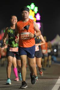 BIB: 20144, 75245
                            <button type="button" onclick="openModal(14398275)" class="btn btn-primary btn-sm float-right btn-popup" data-toggle="modal" data-target=".modal-high-quality">
                        <i class="fas fa-shopping-cart"></i> Add to Cart
                    </button>
                                            <button type="button" onclick="isThisMe(14398275, true)" class="btn btn-success btn-sm float-right btn-popup btn-isme hidden" data-toggle="tooltip" data-placement="bottom" title="นี่คือรูปของคุณใช่ไหม คลิกที่นี่เพื่อเอาเข้าอัลบั้ม">
                        <i class="fas fa-plus"></i> Add to album
                    </button>
                    <button type="button" onclick="isThisMe(14398275, false)" class="btn btn-warning btn-sm float-right btn-popup btn-isnotme hidden">
                        <i class="fas fa-ban"></i> Remove from album
                    </button>