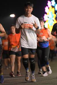 BIB: 20445, 
                            <button type="button" onclick="openModal(14403348)" class="btn btn-primary btn-sm float-right btn-popup" data-toggle="modal" data-target=".modal-high-quality">
                        <i class="fas fa-shopping-cart"></i> Add to Cart
                    </button>
                                            <button type="button" onclick="isThisMe(14403348, true)" class="btn btn-success btn-sm float-right btn-popup btn-isme hidden" data-toggle="tooltip" data-placement="bottom" title="นี่คือรูปของคุณใช่ไหม คลิกที่นี่เพื่อเอาเข้าอัลบั้ม">
                        <i class="fas fa-plus"></i> Add to album
                    </button>
                    <button type="button" onclick="isThisMe(14403348, false)" class="btn btn-warning btn-sm float-right btn-popup btn-isnotme hidden">
                        <i class="fas fa-ban"></i> Remove from album
                    </button>