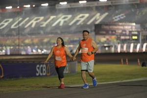 BIB: 20881, 27888
                            <button type="button" onclick="openModal(14420641)" class="btn btn-primary btn-sm float-right btn-popup" data-toggle="modal" data-target=".modal-high-quality">
                        <i class="fas fa-shopping-cart"></i> Add to Cart
                    </button>
                                            <button type="button" onclick="isThisMe(14420641, true)" class="btn btn-success btn-sm float-right btn-popup btn-isme hidden" data-toggle="tooltip" data-placement="bottom" title="นี่คือรูปของคุณใช่ไหม คลิกที่นี่เพื่อเอาเข้าอัลบั้ม">
                        <i class="fas fa-plus"></i> Add to album
                    </button>
                    <button type="button" onclick="isThisMe(14420641, false)" class="btn btn-warning btn-sm float-right btn-popup btn-isnotme hidden">
                        <i class="fas fa-ban"></i> Remove from album
                    </button>