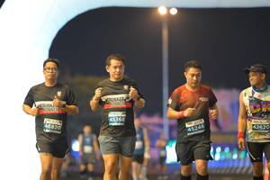 BIB: 45368, 46820, 45246, 42620
                            <button type="button" onclick="openModal(13981835)" class="btn btn-primary btn-sm float-right btn-popup" data-toggle="modal" data-target=".modal-high-quality">
                        <i class="fas fa-shopping-cart"></i> Add to Cart
                    </button>
                                            <button type="button" onclick="isThisMe(13981835, true)" class="btn btn-success btn-sm float-right btn-popup btn-isme hidden" data-toggle="tooltip" data-placement="bottom" title="นี่คือรูปของคุณใช่ไหม คลิกที่นี่เพื่อเอาเข้าอัลบั้ม">
                        <i class="fas fa-plus"></i> Add to album
                    </button>
                    <button type="button" onclick="isThisMe(13981835, false)" class="btn btn-warning btn-sm float-right btn-popup btn-isnotme hidden">
                        <i class="fas fa-ban"></i> Remove from album
                    </button>