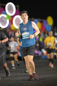 BIB: 46141
                            <button type="button" onclick="openModal(14513895)" class="btn btn-primary btn-sm float-right btn-popup" data-toggle="modal" data-target=".modal-high-quality">
                        <i class="fas fa-shopping-cart"></i> Add to Cart
                    </button>
                                            <button type="button" onclick="isThisMe(14513895, true)" class="btn btn-success btn-sm float-right btn-popup btn-isme hidden" data-toggle="tooltip" data-placement="bottom" title="นี่คือรูปของคุณใช่ไหม คลิกที่นี่เพื่อเอาเข้าอัลบั้ม">
                        <i class="fas fa-plus"></i> Add to album
                    </button>
                    <button type="button" onclick="isThisMe(14513895, false)" class="btn btn-warning btn-sm float-right btn-popup btn-isnotme hidden">
                        <i class="fas fa-ban"></i> Remove from album
                    </button>