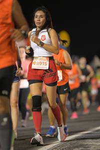 BIB: 28915
                            <button type="button" onclick="openModal(14526748)" class="btn btn-primary btn-sm float-right btn-popup" data-toggle="modal" data-target=".modal-high-quality">
                        <i class="fas fa-shopping-cart"></i> Add to Cart
                    </button>
                                            <button type="button" onclick="isThisMe(14526748, true)" class="btn btn-success btn-sm float-right btn-popup btn-isme hidden" data-toggle="tooltip" data-placement="bottom" title="นี่คือรูปของคุณใช่ไหม คลิกที่นี่เพื่อเอาเข้าอัลบั้ม">
                        <i class="fas fa-plus"></i> Add to album
                    </button>
                    <button type="button" onclick="isThisMe(14526748, false)" class="btn btn-warning btn-sm float-right btn-popup btn-isnotme hidden">
                        <i class="fas fa-ban"></i> Remove from album
                    </button>