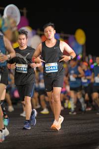 BIB: 46834, 40443
                            <button type="button" onclick="openModal(14488578)" class="btn btn-primary btn-sm float-right btn-popup" data-toggle="modal" data-target=".modal-high-quality">
                        <i class="fas fa-shopping-cart"></i> Add to Cart
                    </button>
                                            <button type="button" onclick="isThisMe(14488578, true)" class="btn btn-success btn-sm float-right btn-popup btn-isme hidden" data-toggle="tooltip" data-placement="bottom" title="นี่คือรูปของคุณใช่ไหม คลิกที่นี่เพื่อเอาเข้าอัลบั้ม">
                        <i class="fas fa-plus"></i> Add to album
                    </button>
                    <button type="button" onclick="isThisMe(14488578, false)" class="btn btn-warning btn-sm float-right btn-popup btn-isnotme hidden">
                        <i class="fas fa-ban"></i> Remove from album
                    </button>