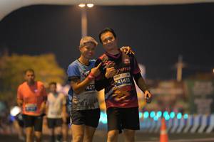 BIB: 421, 41415
                            <button type="button" onclick="openModal(14403932)" class="btn btn-primary btn-sm float-right btn-popup" data-toggle="modal" data-target=".modal-high-quality">
                        <i class="fas fa-shopping-cart"></i> Add to Cart
                    </button>
                                            <button type="button" onclick="isThisMe(14403932, true)" class="btn btn-success btn-sm float-right btn-popup btn-isme hidden" data-toggle="tooltip" data-placement="bottom" title="นี่คือรูปของคุณใช่ไหม คลิกที่นี่เพื่อเอาเข้าอัลบั้ม">
                        <i class="fas fa-plus"></i> Add to album
                    </button>
                    <button type="button" onclick="isThisMe(14403932, false)" class="btn btn-warning btn-sm float-right btn-popup btn-isnotme hidden">
                        <i class="fas fa-ban"></i> Remove from album
                    </button>