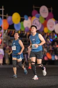 BIB: 47894, 415
                            <button type="button" onclick="openModal(14513638)" class="btn btn-primary btn-sm float-right btn-popup" data-toggle="modal" data-target=".modal-high-quality">
                        <i class="fas fa-shopping-cart"></i> Add to Cart
                    </button>
                                            <button type="button" onclick="isThisMe(14513638, true)" class="btn btn-success btn-sm float-right btn-popup btn-isme hidden" data-toggle="tooltip" data-placement="bottom" title="นี่คือรูปของคุณใช่ไหม คลิกที่นี่เพื่อเอาเข้าอัลบั้ม">
                        <i class="fas fa-plus"></i> Add to album
                    </button>
                    <button type="button" onclick="isThisMe(14513638, false)" class="btn btn-warning btn-sm float-right btn-popup btn-isnotme hidden">
                        <i class="fas fa-ban"></i> Remove from album
                    </button>