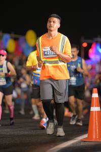 BIB: 4215
                            <button type="button" onclick="openModal(14471802)" class="btn btn-primary btn-sm float-right btn-popup" data-toggle="modal" data-target=".modal-high-quality">
                        <i class="fas fa-shopping-cart"></i> Add to Cart
                    </button>
                                            <button type="button" onclick="isThisMe(14471802, true)" class="btn btn-success btn-sm float-right btn-popup btn-isme hidden" data-toggle="tooltip" data-placement="bottom" title="นี่คือรูปของคุณใช่ไหม คลิกที่นี่เพื่อเอาเข้าอัลบั้ม">
                        <i class="fas fa-plus"></i> Add to album
                    </button>
                    <button type="button" onclick="isThisMe(14471802, false)" class="btn btn-warning btn-sm float-right btn-popup btn-isnotme hidden">
                        <i class="fas fa-ban"></i> Remove from album
                    </button>