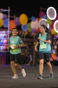BIB: 507, 50560
                            <button type="button" onclick="openModal(14498880)" class="btn btn-primary btn-sm float-right btn-popup" data-toggle="modal" data-target=".modal-high-quality">
                        <i class="fas fa-shopping-cart"></i> Add to Cart
                    </button>
                                            <button type="button" onclick="isThisMe(14498880, true)" class="btn btn-success btn-sm float-right btn-popup btn-isme hidden" data-toggle="tooltip" data-placement="bottom" title="นี่คือรูปของคุณใช่ไหม คลิกที่นี่เพื่อเอาเข้าอัลบั้ม">
                        <i class="fas fa-plus"></i> Add to album
                    </button>
                    <button type="button" onclick="isThisMe(14498880, false)" class="btn btn-warning btn-sm float-right btn-popup btn-isnotme hidden">
                        <i class="fas fa-ban"></i> Remove from album
                    </button>