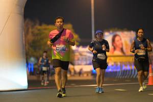 BIB: 8020, 40277, 025
                            <button type="button" onclick="openModal(13992284)" class="btn btn-primary btn-sm float-right btn-popup" data-toggle="modal" data-target=".modal-high-quality">
                        <i class="fas fa-shopping-cart"></i> Add to Cart
                    </button>
                                            <button type="button" onclick="isThisMe(13992284, true)" class="btn btn-success btn-sm float-right btn-popup btn-isme hidden" data-toggle="tooltip" data-placement="bottom" title="นี่คือรูปของคุณใช่ไหม คลิกที่นี่เพื่อเอาเข้าอัลบั้ม">
                        <i class="fas fa-plus"></i> Add to album
                    </button>
                    <button type="button" onclick="isThisMe(13992284, false)" class="btn btn-warning btn-sm float-right btn-popup btn-isnotme hidden">
                        <i class="fas fa-ban"></i> Remove from album
                    </button>