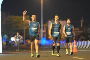 BIB: 40552, 40364, 47307
                            <button type="button" onclick="openModal(13988250)" class="btn btn-primary btn-sm float-right btn-popup" data-toggle="modal" data-target=".modal-high-quality">
                        <i class="fas fa-shopping-cart"></i> Add to Cart
                    </button>
                                            <button type="button" onclick="isThisMe(13988250, true)" class="btn btn-success btn-sm float-right btn-popup btn-isme hidden" data-toggle="tooltip" data-placement="bottom" title="นี่คือรูปของคุณใช่ไหม คลิกที่นี่เพื่อเอาเข้าอัลบั้ม">
                        <i class="fas fa-plus"></i> Add to album
                    </button>
                    <button type="button" onclick="isThisMe(13988250, false)" class="btn btn-warning btn-sm float-right btn-popup btn-isnotme hidden">
                        <i class="fas fa-ban"></i> Remove from album
                    </button>