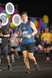 BIB: 46141
                            <button type="button" onclick="openModal(14512946)" class="btn btn-primary btn-sm float-right btn-popup" data-toggle="modal" data-target=".modal-high-quality">
                        <i class="fas fa-shopping-cart"></i> Add to Cart
                    </button>
                                            <button type="button" onclick="isThisMe(14512946, true)" class="btn btn-success btn-sm float-right btn-popup btn-isme hidden" data-toggle="tooltip" data-placement="bottom" title="นี่คือรูปของคุณใช่ไหม คลิกที่นี่เพื่อเอาเข้าอัลบั้ม">
                        <i class="fas fa-plus"></i> Add to album
                    </button>
                    <button type="button" onclick="isThisMe(14512946, false)" class="btn btn-warning btn-sm float-right btn-popup btn-isnotme hidden">
                        <i class="fas fa-ban"></i> Remove from album
                    </button>