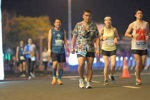 BIB: 43038, 41324, 4046
                            <button type="button" onclick="openModal(14427059)" class="btn btn-primary btn-sm float-right btn-popup" data-toggle="modal" data-target=".modal-high-quality">
                        <i class="fas fa-shopping-cart"></i> Add to Cart
                    </button>
                                            <button type="button" onclick="isThisMe(14427059, true)" class="btn btn-success btn-sm float-right btn-popup btn-isme hidden" data-toggle="tooltip" data-placement="bottom" title="นี่คือรูปของคุณใช่ไหม คลิกที่นี่เพื่อเอาเข้าอัลบั้ม">
                        <i class="fas fa-plus"></i> Add to album
                    </button>
                    <button type="button" onclick="isThisMe(14427059, false)" class="btn btn-warning btn-sm float-right btn-popup btn-isnotme hidden">
                        <i class="fas fa-ban"></i> Remove from album
                    </button>