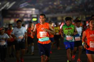 BIB: 2909, 22102, 285
                            <button type="button" onclick="openModal(14235775)" class="btn btn-primary btn-sm float-right btn-popup" data-toggle="modal" data-target=".modal-high-quality">
                        <i class="fas fa-shopping-cart"></i> Add to Cart
                    </button>
                                            <button type="button" onclick="isThisMe(14235775, true)" class="btn btn-success btn-sm float-right btn-popup btn-isme hidden" data-toggle="tooltip" data-placement="bottom" title="นี่คือรูปของคุณใช่ไหม คลิกที่นี่เพื่อเอาเข้าอัลบั้ม">
                        <i class="fas fa-plus"></i> Add to album
                    </button>
                    <button type="button" onclick="isThisMe(14235775, false)" class="btn btn-warning btn-sm float-right btn-popup btn-isnotme hidden">
                        <i class="fas fa-ban"></i> Remove from album
                    </button>