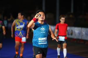 BIB: 021, 40995
                            <button type="button" onclick="openModal(13904187)" class="btn btn-primary btn-sm float-right btn-popup" data-toggle="modal" data-target=".modal-high-quality">
                        <i class="fas fa-shopping-cart"></i> Add to Cart
                    </button>
                                            <button type="button" onclick="isThisMe(13904187, true)" class="btn btn-success btn-sm float-right btn-popup btn-isme hidden" data-toggle="tooltip" data-placement="bottom" title="นี่คือรูปของคุณใช่ไหม คลิกที่นี่เพื่อเอาเข้าอัลบั้ม">
                        <i class="fas fa-plus"></i> Add to album
                    </button>
                    <button type="button" onclick="isThisMe(13904187, false)" class="btn btn-warning btn-sm float-right btn-popup btn-isnotme hidden">
                        <i class="fas fa-ban"></i> Remove from album
                    </button>