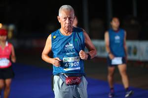 BIB: 202, 41907
                            <button type="button" onclick="openModal(13905002)" class="btn btn-primary btn-sm float-right btn-popup" data-toggle="modal" data-target=".modal-high-quality">
                        <i class="fas fa-shopping-cart"></i> Add to Cart
                    </button>
                                            <button type="button" onclick="isThisMe(13905002, true)" class="btn btn-success btn-sm float-right btn-popup btn-isme hidden" data-toggle="tooltip" data-placement="bottom" title="นี่คือรูปของคุณใช่ไหม คลิกที่นี่เพื่อเอาเข้าอัลบั้ม">
                        <i class="fas fa-plus"></i> Add to album
                    </button>
                    <button type="button" onclick="isThisMe(13905002, false)" class="btn btn-warning btn-sm float-right btn-popup btn-isnotme hidden">
                        <i class="fas fa-ban"></i> Remove from album
                    </button>