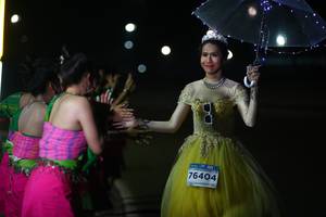 BIB: 76404
                            <button type="button" onclick="openModal(14222951)" class="btn btn-primary btn-sm float-right btn-popup" data-toggle="modal" data-target=".modal-high-quality">
                        <i class="fas fa-shopping-cart"></i> Add to Cart
                    </button>
                                            <button type="button" onclick="isThisMe(14222951, true)" class="btn btn-success btn-sm float-right btn-popup btn-isme hidden" data-toggle="tooltip" data-placement="bottom" title="นี่คือรูปของคุณใช่ไหม คลิกที่นี่เพื่อเอาเข้าอัลบั้ม">
                        <i class="fas fa-plus"></i> Add to album
                    </button>
                    <button type="button" onclick="isThisMe(14222951, false)" class="btn btn-warning btn-sm float-right btn-popup btn-isnotme hidden">
                        <i class="fas fa-ban"></i> Remove from album
                    </button>