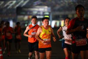 BIB: 922, 23807, 27247
                            <button type="button" onclick="openModal(13974885)" class="btn btn-primary btn-sm float-right btn-popup" data-toggle="modal" data-target=".modal-high-quality">
                        <i class="fas fa-shopping-cart"></i> Add to Cart
                    </button>
                                            <button type="button" onclick="isThisMe(13974885, true)" class="btn btn-success btn-sm float-right btn-popup btn-isme hidden" data-toggle="tooltip" data-placement="bottom" title="นี่คือรูปของคุณใช่ไหม คลิกที่นี่เพื่อเอาเข้าอัลบั้ม">
                        <i class="fas fa-plus"></i> Add to album
                    </button>
                    <button type="button" onclick="isThisMe(13974885, false)" class="btn btn-warning btn-sm float-right btn-popup btn-isnotme hidden">
                        <i class="fas fa-ban"></i> Remove from album
                    </button>