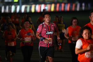 BIB: 22992, 22522, 2927
                            <button type="button" onclick="openModal(14259694)" class="btn btn-primary btn-sm float-right btn-popup" data-toggle="modal" data-target=".modal-high-quality">
                        <i class="fas fa-shopping-cart"></i> Add to Cart
                    </button>
                                            <button type="button" onclick="isThisMe(14259694, true)" class="btn btn-success btn-sm float-right btn-popup btn-isme hidden" data-toggle="tooltip" data-placement="bottom" title="นี่คือรูปของคุณใช่ไหม คลิกที่นี่เพื่อเอาเข้าอัลบั้ม">
                        <i class="fas fa-plus"></i> Add to album
                    </button>
                    <button type="button" onclick="isThisMe(14259694, false)" class="btn btn-warning btn-sm float-right btn-popup btn-isnotme hidden">
                        <i class="fas fa-ban"></i> Remove from album
                    </button>