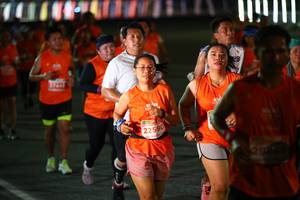 BIB: 37445, 22590
                            <button type="button" onclick="openModal(14254840)" class="btn btn-primary btn-sm float-right btn-popup" data-toggle="modal" data-target=".modal-high-quality">
                        <i class="fas fa-shopping-cart"></i> Add to Cart
                    </button>
                                            <button type="button" onclick="isThisMe(14254840, true)" class="btn btn-success btn-sm float-right btn-popup btn-isme hidden" data-toggle="tooltip" data-placement="bottom" title="นี่คือรูปของคุณใช่ไหม คลิกที่นี่เพื่อเอาเข้าอัลบั้ม">
                        <i class="fas fa-plus"></i> Add to album
                    </button>
                    <button type="button" onclick="isThisMe(14254840, false)" class="btn btn-warning btn-sm float-right btn-popup btn-isnotme hidden">
                        <i class="fas fa-ban"></i> Remove from album
                    </button>