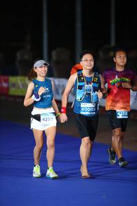 BIB: 40003, 42313, 4270
                            <button type="button" onclick="openModal(13954187)" class="btn btn-primary btn-sm float-right btn-popup" data-toggle="modal" data-target=".modal-high-quality">
                        <i class="fas fa-shopping-cart"></i> Add to Cart
                    </button>
                                            <button type="button" onclick="isThisMe(13954187, true)" class="btn btn-success btn-sm float-right btn-popup btn-isme hidden" data-toggle="tooltip" data-placement="bottom" title="นี่คือรูปของคุณใช่ไหม คลิกที่นี่เพื่อเอาเข้าอัลบั้ม">
                        <i class="fas fa-plus"></i> Add to album
                    </button>
                    <button type="button" onclick="isThisMe(13954187, false)" class="btn btn-warning btn-sm float-right btn-popup btn-isnotme hidden">
                        <i class="fas fa-ban"></i> Remove from album
                    </button>