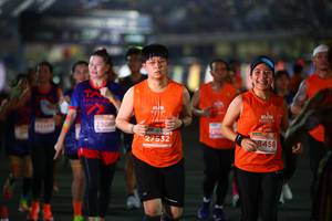 BIB: 250, 27532, 8458
                            <button type="button" onclick="openModal(14238993)" class="btn btn-primary btn-sm float-right btn-popup" data-toggle="modal" data-target=".modal-high-quality">
                        <i class="fas fa-shopping-cart"></i> Add to Cart
                    </button>
                                            <button type="button" onclick="isThisMe(14238993, true)" class="btn btn-success btn-sm float-right btn-popup btn-isme hidden" data-toggle="tooltip" data-placement="bottom" title="นี่คือรูปของคุณใช่ไหม คลิกที่นี่เพื่อเอาเข้าอัลบั้ม">
                        <i class="fas fa-plus"></i> Add to album
                    </button>
                    <button type="button" onclick="isThisMe(14238993, false)" class="btn btn-warning btn-sm float-right btn-popup btn-isnotme hidden">
                        <i class="fas fa-ban"></i> Remove from album
                    </button>