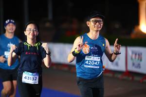 BIB: 201, 42047, 43132
                            <button type="button" onclick="openModal(13889965)" class="btn btn-primary btn-sm float-right btn-popup" data-toggle="modal" data-target=".modal-high-quality">
                        <i class="fas fa-shopping-cart"></i> Add to Cart
                    </button>
                                            <button type="button" onclick="isThisMe(13889965, true)" class="btn btn-success btn-sm float-right btn-popup btn-isme hidden" data-toggle="tooltip" data-placement="bottom" title="นี่คือรูปของคุณใช่ไหม คลิกที่นี่เพื่อเอาเข้าอัลบั้ม">
                        <i class="fas fa-plus"></i> Add to album
                    </button>
                    <button type="button" onclick="isThisMe(13889965, false)" class="btn btn-warning btn-sm float-right btn-popup btn-isnotme hidden">
                        <i class="fas fa-ban"></i> Remove from album
                    </button>