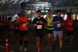 BIB: 2106, 22302, 200, 26640
                            <button type="button" onclick="openModal(14233861)" class="btn btn-primary btn-sm float-right btn-popup" data-toggle="modal" data-target=".modal-high-quality">
                        <i class="fas fa-shopping-cart"></i> Add to Cart
                    </button>
                                            <button type="button" onclick="isThisMe(14233861, true)" class="btn btn-success btn-sm float-right btn-popup btn-isme hidden" data-toggle="tooltip" data-placement="bottom" title="นี่คือรูปของคุณใช่ไหม คลิกที่นี่เพื่อเอาเข้าอัลบั้ม">
                        <i class="fas fa-plus"></i> Add to album
                    </button>
                    <button type="button" onclick="isThisMe(14233861, false)" class="btn btn-warning btn-sm float-right btn-popup btn-isnotme hidden">
                        <i class="fas fa-ban"></i> Remove from album
                    </button>