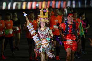 BIB: 2585, 29441, 21900
                            <button type="button" onclick="openModal(14258171)" class="btn btn-primary btn-sm float-right btn-popup" data-toggle="modal" data-target=".modal-high-quality">
                        <i class="fas fa-shopping-cart"></i> Add to Cart
                    </button>
                                            <button type="button" onclick="isThisMe(14258171, true)" class="btn btn-success btn-sm float-right btn-popup btn-isme hidden" data-toggle="tooltip" data-placement="bottom" title="นี่คือรูปของคุณใช่ไหม คลิกที่นี่เพื่อเอาเข้าอัลบั้ม">
                        <i class="fas fa-plus"></i> Add to album
                    </button>
                    <button type="button" onclick="isThisMe(14258171, false)" class="btn btn-warning btn-sm float-right btn-popup btn-isnotme hidden">
                        <i class="fas fa-ban"></i> Remove from album
                    </button>