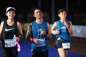 BIB: 4321, 41102, 48022
                            <button type="button" onclick="openModal(13890372)" class="btn btn-primary btn-sm float-right btn-popup" data-toggle="modal" data-target=".modal-high-quality">
                        <i class="fas fa-shopping-cart"></i> Add to Cart
                    </button>
                                            <button type="button" onclick="isThisMe(13890372, true)" class="btn btn-success btn-sm float-right btn-popup btn-isme hidden" data-toggle="tooltip" data-placement="bottom" title="นี่คือรูปของคุณใช่ไหม คลิกที่นี่เพื่อเอาเข้าอัลบั้ม">
                        <i class="fas fa-plus"></i> Add to album
                    </button>
                    <button type="button" onclick="isThisMe(13890372, false)" class="btn btn-warning btn-sm float-right btn-popup btn-isnotme hidden">
                        <i class="fas fa-ban"></i> Remove from album
                    </button>