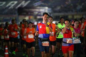 BIB: 7060, 2050, 24291, 20198
                            <button type="button" onclick="openModal(14240075)" class="btn btn-primary btn-sm float-right btn-popup" data-toggle="modal" data-target=".modal-high-quality">
                        <i class="fas fa-shopping-cart"></i> Add to Cart
                    </button>
                                            <button type="button" onclick="isThisMe(14240075, true)" class="btn btn-success btn-sm float-right btn-popup btn-isme hidden" data-toggle="tooltip" data-placement="bottom" title="นี่คือรูปของคุณใช่ไหม คลิกที่นี่เพื่อเอาเข้าอัลบั้ม">
                        <i class="fas fa-plus"></i> Add to album
                    </button>
                    <button type="button" onclick="isThisMe(14240075, false)" class="btn btn-warning btn-sm float-right btn-popup btn-isnotme hidden">
                        <i class="fas fa-ban"></i> Remove from album
                    </button>