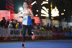 BIB: 734
                            <button type="button" onclick="openModal(14039086)" class="btn btn-primary btn-sm float-right btn-popup" data-toggle="modal" data-target=".modal-high-quality">
                        <i class="fas fa-shopping-cart"></i> Add to Cart
                    </button>
                                            <button type="button" onclick="isThisMe(14039086, true)" class="btn btn-success btn-sm float-right btn-popup btn-isme hidden" data-toggle="tooltip" data-placement="bottom" title="นี่คือรูปของคุณใช่ไหม คลิกที่นี่เพื่อเอาเข้าอัลบั้ม">
                        <i class="fas fa-plus"></i> Add to album
                    </button>
                    <button type="button" onclick="isThisMe(14039086, false)" class="btn btn-warning btn-sm float-right btn-popup btn-isnotme hidden">
                        <i class="fas fa-ban"></i> Remove from album
                    </button>