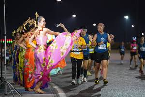 BIB: 4054
                            <button type="button" onclick="openModal(13899523)" class="btn btn-primary btn-sm float-right btn-popup" data-toggle="modal" data-target=".modal-high-quality">
                        <i class="fas fa-shopping-cart"></i> Add to Cart
                    </button>
                                            <button type="button" onclick="isThisMe(13899523, true)" class="btn btn-success btn-sm float-right btn-popup btn-isme hidden" data-toggle="tooltip" data-placement="bottom" title="นี่คือรูปของคุณใช่ไหม คลิกที่นี่เพื่อเอาเข้าอัลบั้ม">
                        <i class="fas fa-plus"></i> Add to album
                    </button>
                    <button type="button" onclick="isThisMe(13899523, false)" class="btn btn-warning btn-sm float-right btn-popup btn-isnotme hidden">
                        <i class="fas fa-ban"></i> Remove from album
                    </button>