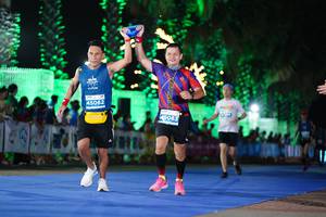 BIB: 45062, 063
                            <button type="button" onclick="openModal(14182910)" class="btn btn-primary btn-sm float-right btn-popup" data-toggle="modal" data-target=".modal-high-quality">
                        <i class="fas fa-shopping-cart"></i> Add to Cart
                    </button>
                                            <button type="button" onclick="isThisMe(14182910, true)" class="btn btn-success btn-sm float-right btn-popup btn-isme hidden" data-toggle="tooltip" data-placement="bottom" title="นี่คือรูปของคุณใช่ไหม คลิกที่นี่เพื่อเอาเข้าอัลบั้ม">
                        <i class="fas fa-plus"></i> Add to album
                    </button>
                    <button type="button" onclick="isThisMe(14182910, false)" class="btn btn-warning btn-sm float-right btn-popup btn-isnotme hidden">
                        <i class="fas fa-ban"></i> Remove from album
                    </button>