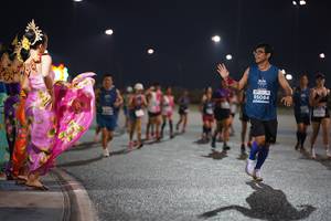 BIB: 95084
                            <button type="button" onclick="openModal(13895019)" class="btn btn-primary btn-sm float-right btn-popup" data-toggle="modal" data-target=".modal-high-quality">
                        <i class="fas fa-shopping-cart"></i> Add to Cart
                    </button>
                                            <button type="button" onclick="isThisMe(13895019, true)" class="btn btn-success btn-sm float-right btn-popup btn-isme hidden" data-toggle="tooltip" data-placement="bottom" title="นี่คือรูปของคุณใช่ไหม คลิกที่นี่เพื่อเอาเข้าอัลบั้ม">
                        <i class="fas fa-plus"></i> Add to album
                    </button>
                    <button type="button" onclick="isThisMe(13895019, false)" class="btn btn-warning btn-sm float-right btn-popup btn-isnotme hidden">
                        <i class="fas fa-ban"></i> Remove from album
                    </button>