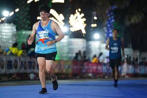 BIB: 941
                            <button type="button" onclick="openModal(14241376)" class="btn btn-primary btn-sm float-right btn-popup" data-toggle="modal" data-target=".modal-high-quality">
                        <i class="fas fa-shopping-cart"></i> Add to Cart
                    </button>
                                            <button type="button" onclick="isThisMe(14241376, true)" class="btn btn-success btn-sm float-right btn-popup btn-isme hidden" data-toggle="tooltip" data-placement="bottom" title="นี่คือรูปของคุณใช่ไหม คลิกที่นี่เพื่อเอาเข้าอัลบั้ม">
                        <i class="fas fa-plus"></i> Add to album
                    </button>
                    <button type="button" onclick="isThisMe(14241376, false)" class="btn btn-warning btn-sm float-right btn-popup btn-isnotme hidden">
                        <i class="fas fa-ban"></i> Remove from album
                    </button>