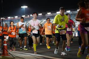 BIB: 079, 29809, 28803, 20032, 23765, 790
                            <button type="button" onclick="openModal(13899508)" class="btn btn-primary btn-sm float-right btn-popup" data-toggle="modal" data-target=".modal-high-quality">
                        <i class="fas fa-shopping-cart"></i> Add to Cart
                    </button>
                                            <button type="button" onclick="isThisMe(13899508, true)" class="btn btn-success btn-sm float-right btn-popup btn-isme hidden" data-toggle="tooltip" data-placement="bottom" title="นี่คือรูปของคุณใช่ไหม คลิกที่นี่เพื่อเอาเข้าอัลบั้ม">
                        <i class="fas fa-plus"></i> Add to album
                    </button>
                    <button type="button" onclick="isThisMe(13899508, false)" class="btn btn-warning btn-sm float-right btn-popup btn-isnotme hidden">
                        <i class="fas fa-ban"></i> Remove from album
                    </button>