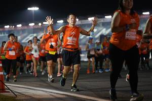 BIB: 2250, 21744, 22904
                            <button type="button" onclick="openModal(14043316)" class="btn btn-primary btn-sm float-right btn-popup" data-toggle="modal" data-target=".modal-high-quality">
                        <i class="fas fa-shopping-cart"></i> Add to Cart
                    </button>
                                            <button type="button" onclick="isThisMe(14043316, true)" class="btn btn-success btn-sm float-right btn-popup btn-isme hidden" data-toggle="tooltip" data-placement="bottom" title="นี่คือรูปของคุณใช่ไหม คลิกที่นี่เพื่อเอาเข้าอัลบั้ม">
                        <i class="fas fa-plus"></i> Add to album
                    </button>
                    <button type="button" onclick="isThisMe(14043316, false)" class="btn btn-warning btn-sm float-right btn-popup btn-isnotme hidden">
                        <i class="fas fa-ban"></i> Remove from album
                    </button>