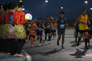 BIB: 4400, 42027
                            <button type="button" onclick="openModal(13848284)" class="btn btn-primary btn-sm float-right btn-popup" data-toggle="modal" data-target=".modal-high-quality">
                        <i class="fas fa-shopping-cart"></i> Add to Cart
                    </button>
                                            <button type="button" onclick="isThisMe(13848284, true)" class="btn btn-success btn-sm float-right btn-popup btn-isme hidden" data-toggle="tooltip" data-placement="bottom" title="นี่คือรูปของคุณใช่ไหม คลิกที่นี่เพื่อเอาเข้าอัลบั้ม">
                        <i class="fas fa-plus"></i> Add to album
                    </button>
                    <button type="button" onclick="isThisMe(13848284, false)" class="btn btn-warning btn-sm float-right btn-popup btn-isnotme hidden">
                        <i class="fas fa-ban"></i> Remove from album
                    </button>