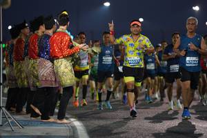 BIB: 40483, 95037, 47042
                            <button type="button" onclick="openModal(13853217)" class="btn btn-primary btn-sm float-right btn-popup" data-toggle="modal" data-target=".modal-high-quality">
                        <i class="fas fa-shopping-cart"></i> Add to Cart
                    </button>
                                            <button type="button" onclick="isThisMe(13853217, true)" class="btn btn-success btn-sm float-right btn-popup btn-isme hidden" data-toggle="tooltip" data-placement="bottom" title="นี่คือรูปของคุณใช่ไหม คลิกที่นี่เพื่อเอาเข้าอัลบั้ม">
                        <i class="fas fa-plus"></i> Add to album
                    </button>
                    <button type="button" onclick="isThisMe(13853217, false)" class="btn btn-warning btn-sm float-right btn-popup btn-isnotme hidden">
                        <i class="fas fa-ban"></i> Remove from album
                    </button>