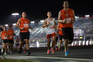 BIB: 3943, 20485, 26994
                            <button type="button" onclick="openModal(13865088)" class="btn btn-primary btn-sm float-right btn-popup" data-toggle="modal" data-target=".modal-high-quality">
                        <i class="fas fa-shopping-cart"></i> Add to Cart
                    </button>
                                            <button type="button" onclick="isThisMe(13865088, true)" class="btn btn-success btn-sm float-right btn-popup btn-isme hidden" data-toggle="tooltip" data-placement="bottom" title="นี่คือรูปของคุณใช่ไหม คลิกที่นี่เพื่อเอาเข้าอัลบั้ม">
                        <i class="fas fa-plus"></i> Add to album
                    </button>
                    <button type="button" onclick="isThisMe(13865088, false)" class="btn btn-warning btn-sm float-right btn-popup btn-isnotme hidden">
                        <i class="fas fa-ban"></i> Remove from album
                    </button>