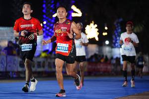 BIB: 40200, 46955
                            <button type="button" onclick="openModal(14246637)" class="btn btn-primary btn-sm float-right btn-popup" data-toggle="modal" data-target=".modal-high-quality">
                        <i class="fas fa-shopping-cart"></i> Add to Cart
                    </button>
                                            <button type="button" onclick="isThisMe(14246637, true)" class="btn btn-success btn-sm float-right btn-popup btn-isme hidden" data-toggle="tooltip" data-placement="bottom" title="นี่คือรูปของคุณใช่ไหม คลิกที่นี่เพื่อเอาเข้าอัลบั้ม">
                        <i class="fas fa-plus"></i> Add to album
                    </button>
                    <button type="button" onclick="isThisMe(14246637, false)" class="btn btn-warning btn-sm float-right btn-popup btn-isnotme hidden">
                        <i class="fas fa-ban"></i> Remove from album
                    </button>