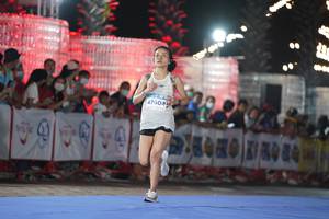 BIB: 47604
                            <button type="button" onclick="openModal(15362834)" class="btn btn-primary btn-sm float-right btn-popup" data-toggle="modal" data-target=".modal-high-quality">
                        <i class="fas fa-shopping-cart"></i> Add to Cart
                    </button>
                                            <button type="button" onclick="isThisMe(15362834, true)" class="btn btn-success btn-sm float-right btn-popup btn-isme hidden" data-toggle="tooltip" data-placement="bottom" title="นี่คือรูปของคุณใช่ไหม คลิกที่นี่เพื่อเอาเข้าอัลบั้ม">
                        <i class="fas fa-plus"></i> Add to album
                    </button>
                    <button type="button" onclick="isThisMe(15362834, false)" class="btn btn-warning btn-sm float-right btn-popup btn-isnotme hidden">
                        <i class="fas fa-ban"></i> Remove from album
                    </button>