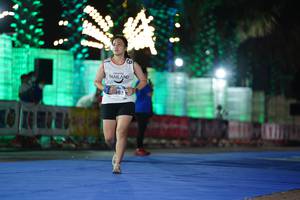 BIB: 985, 
                            <button type="button" onclick="openModal(14107772)" class="btn btn-primary btn-sm float-right btn-popup" data-toggle="modal" data-target=".modal-high-quality">
                        <i class="fas fa-shopping-cart"></i> Add to Cart
                    </button>
                                            <button type="button" onclick="isThisMe(14107772, true)" class="btn btn-success btn-sm float-right btn-popup btn-isme hidden" data-toggle="tooltip" data-placement="bottom" title="นี่คือรูปของคุณใช่ไหม คลิกที่นี่เพื่อเอาเข้าอัลบั้ม">
                        <i class="fas fa-plus"></i> Add to album
                    </button>
                    <button type="button" onclick="isThisMe(14107772, false)" class="btn btn-warning btn-sm float-right btn-popup btn-isnotme hidden">
                        <i class="fas fa-ban"></i> Remove from album
                    </button>